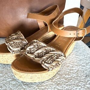 Tan Woven Wedge Heel Platform Sandals size 6.5